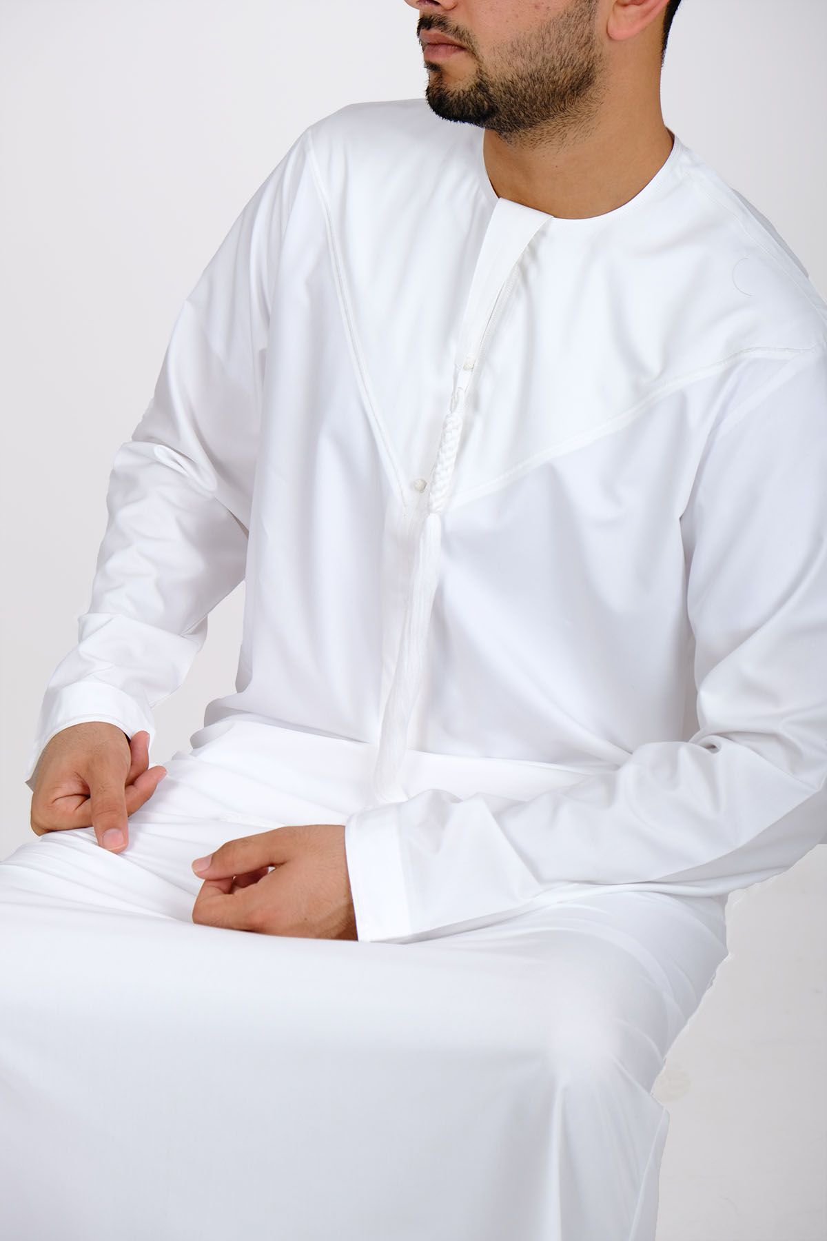 emirati-omani-kandura-marble-3.jpg